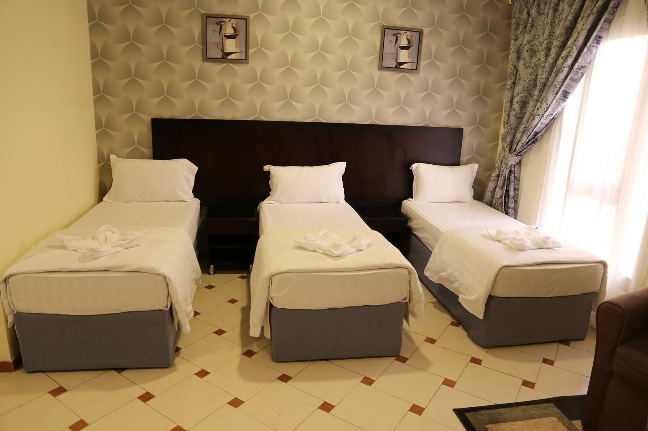 Thrawat Dar Al Khalil Al Rushad Hotel Mecca Exterior photo
